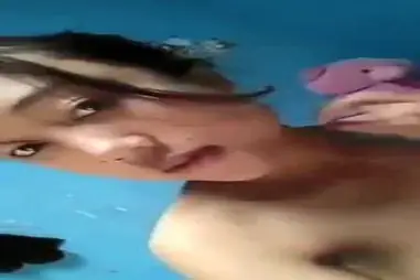 Cewek Cantik Live Show Pamer Memek Becek Hot