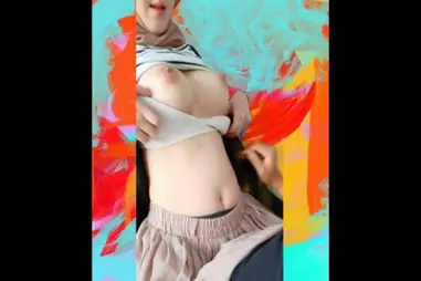 Hijab Nipple Pink Terbuka Menggoda Kamera Lensa